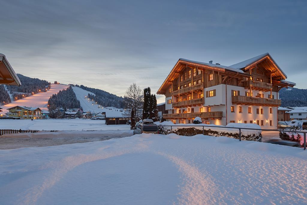 Rainerhof Aparthotel Флахау Екстериор снимка