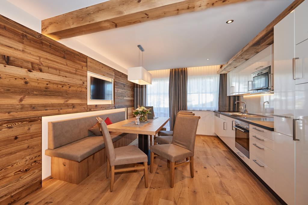 Rainerhof Aparthotel Флахау Екстериор снимка